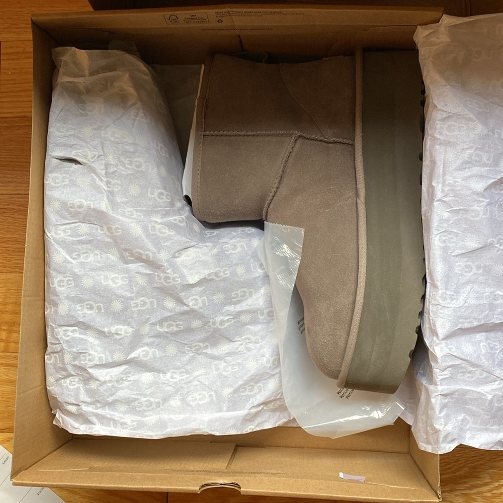 UGG classic mini platform 💨
